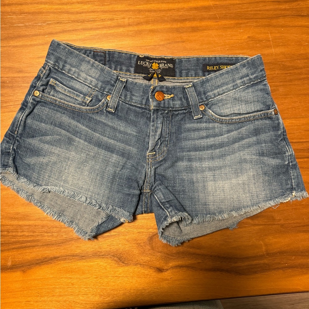 lucky brand low rise jean shorts
